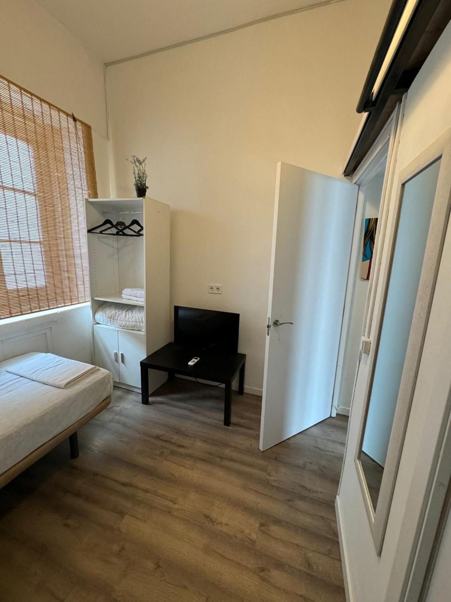 Alanta Apartments Мадрид Экстерьер фото